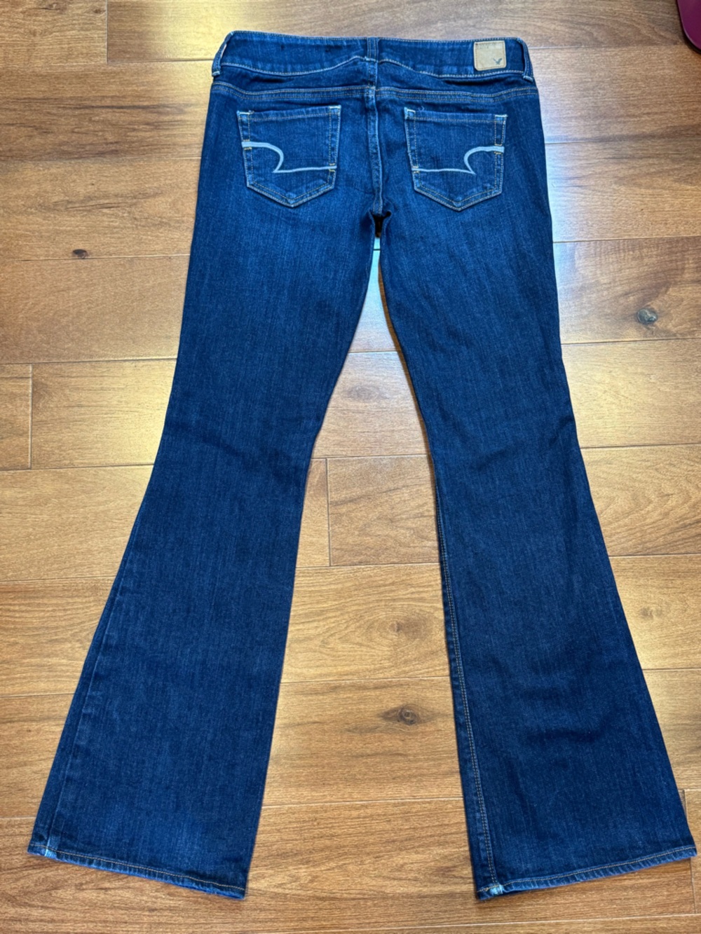 AMERICAN EAGLE Artist Women's Dark Blue Flare Jeans - Picture 4 of 7